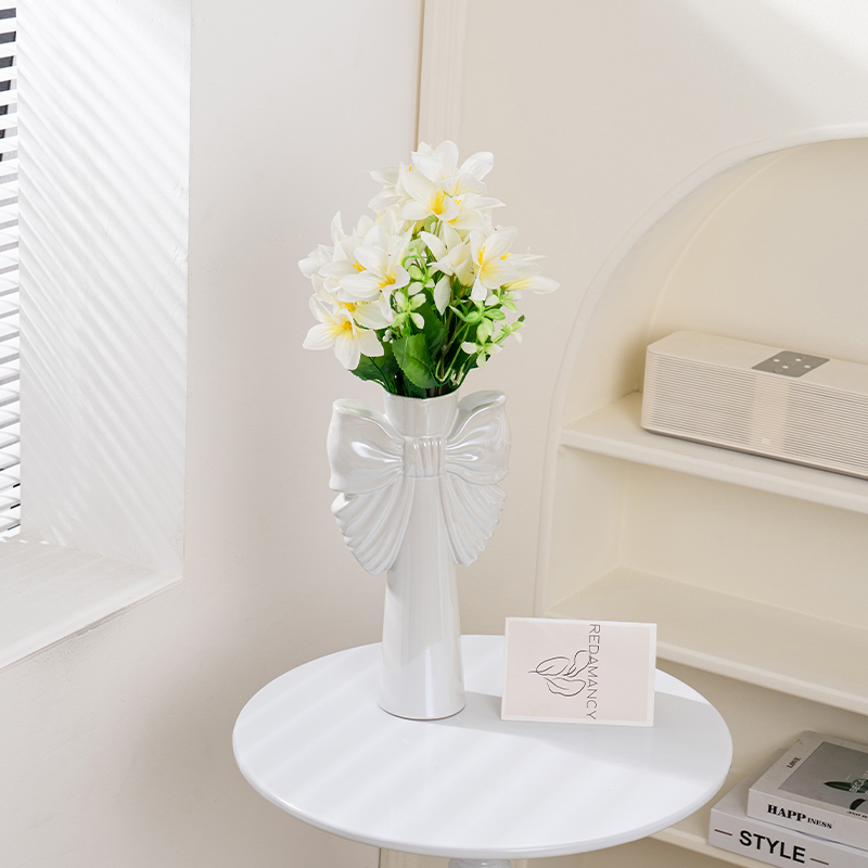 Vase en céramique moderne mini - Home Office Form avis et prix